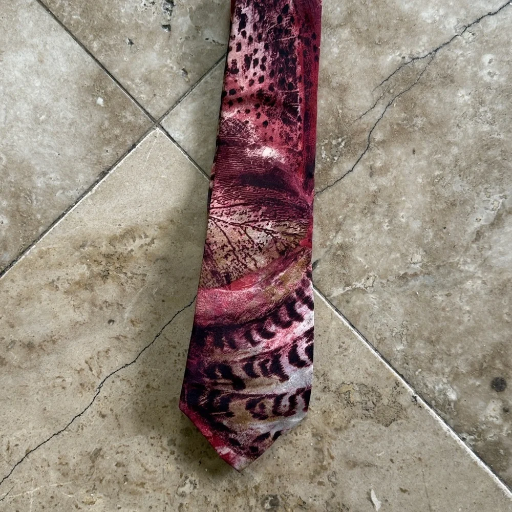 GEOFFREY BEENE men’s vintage tie very good condition